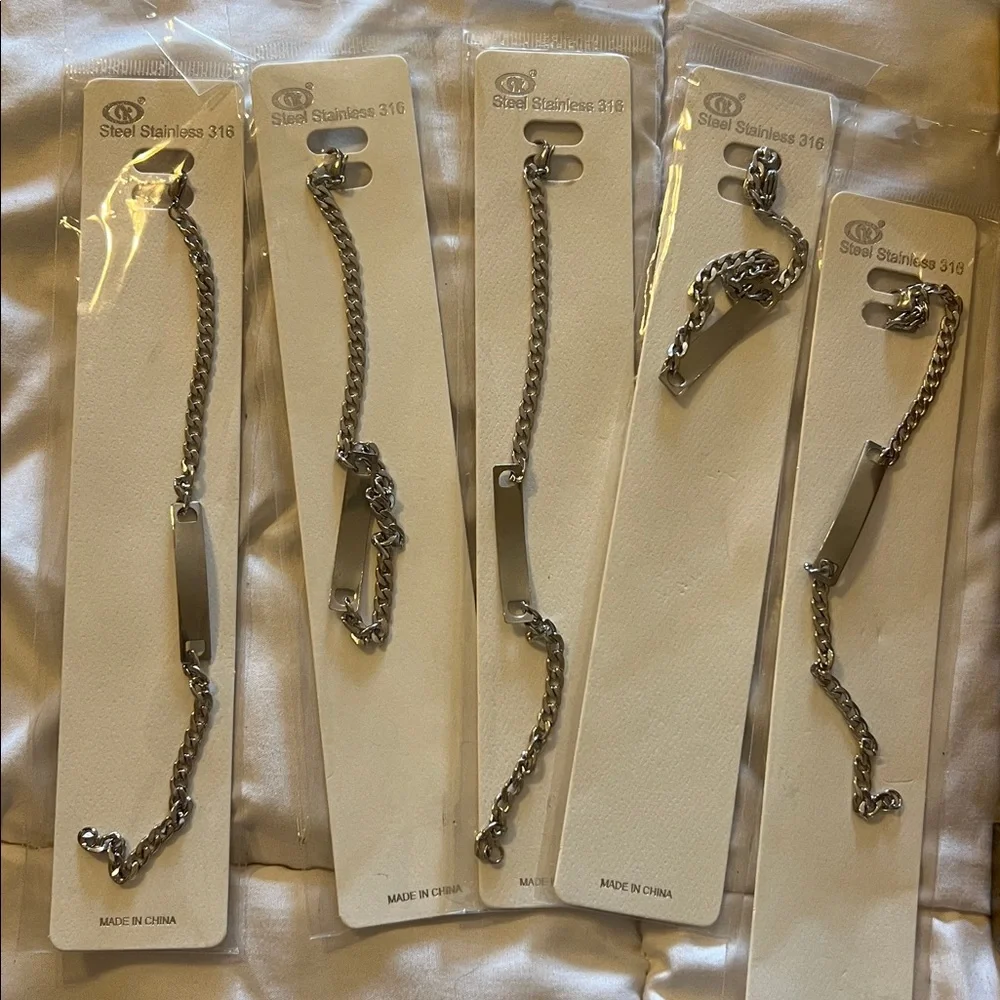 Assorted Jewelry Collection - Picture 6 of 6